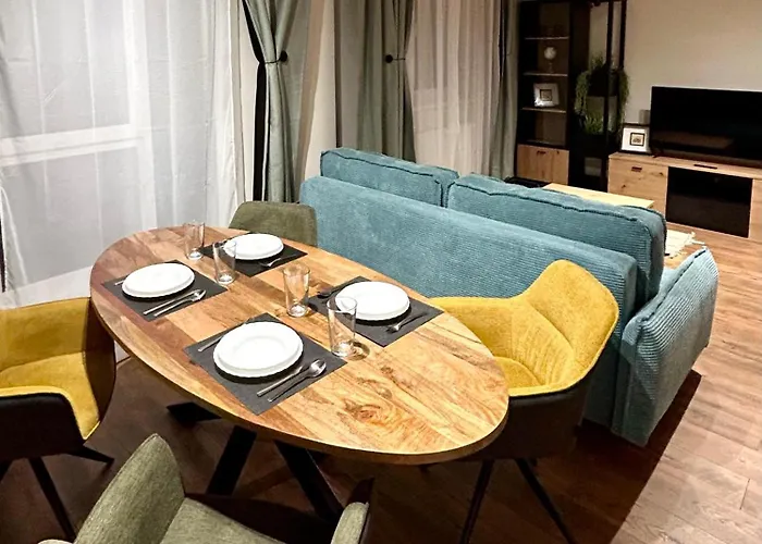 Citadel Hill - Center Апартаменти *